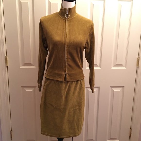 Essence velour velvet leisure suit citrine mustard - Picture 8 of 8